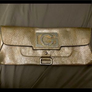 Guess clutch
